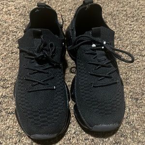 Kids size 13 black play shoes great deal ( laces show some wear and tear )